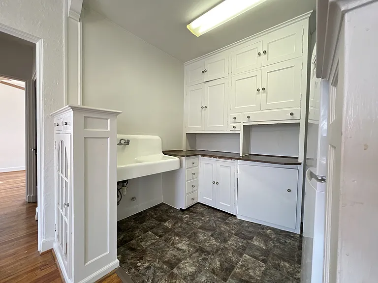610 Cooper Pl #205 — Photo 9
