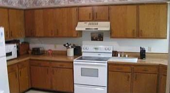 4th image of 601 Red Oak Dr