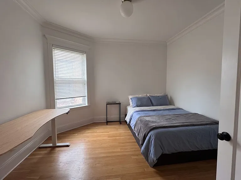 834 W Waveland Ave — Photo 6