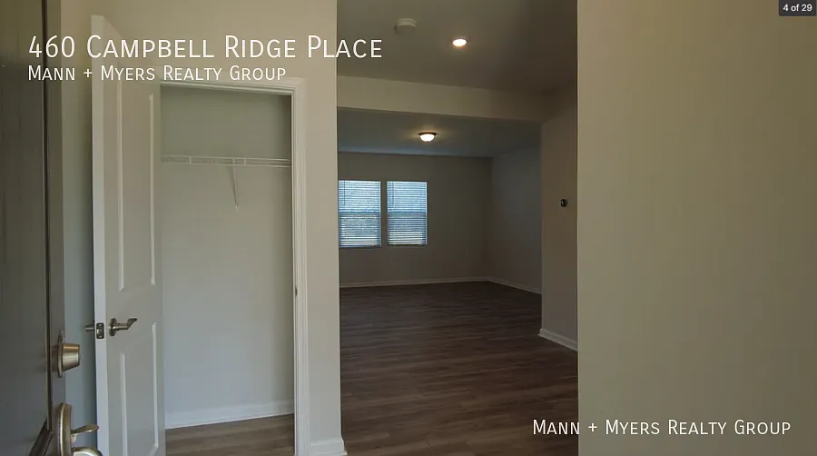 Stunning home in Wendell — Photo 4