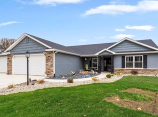 2010 Winesap Way, Kendallville, IN 46755