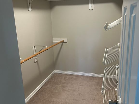 4th image of 1901 Mistral Ln W