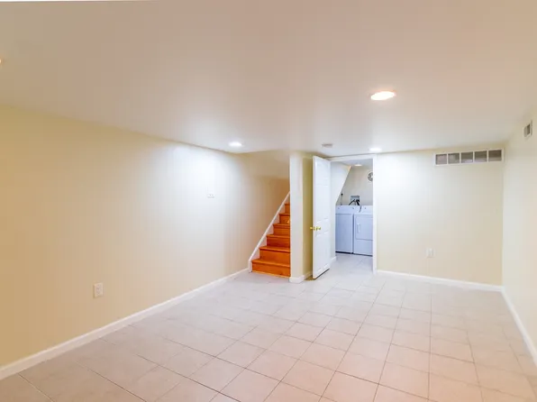 2134 Sears St, Philadelphia, PA 19146