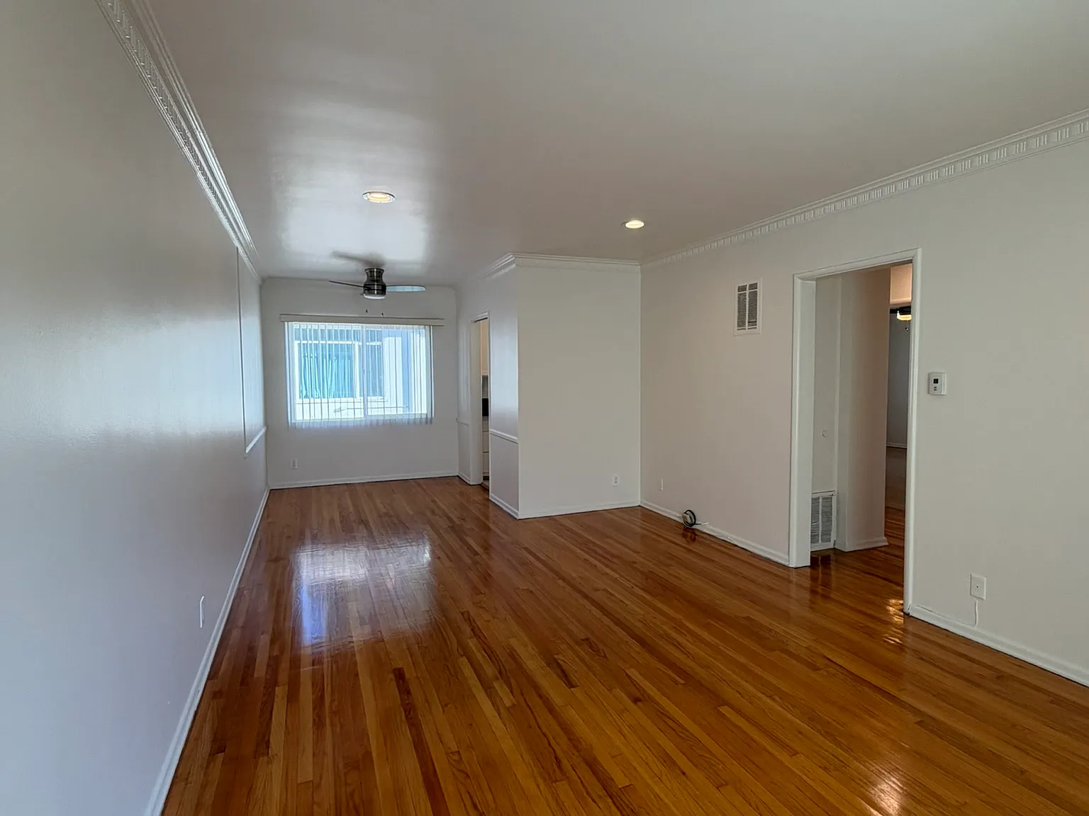 2 bed, 1200 sqft, $2,995 — Photo 4