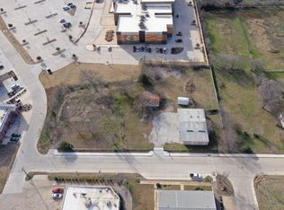 704 Dallas Dr, Roanoke, TX 76262