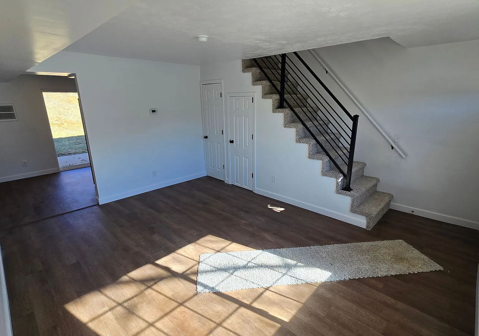 2 Bedroom/ 1.5 Townhouse Churchill, Tn *Pets Welcome* — Photo 3