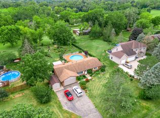 609 Porten Rd, McHenry, IL 60051