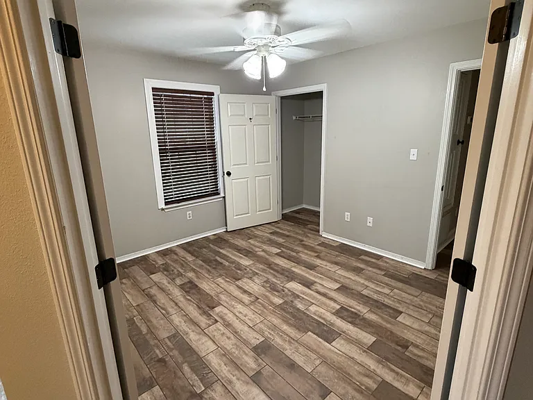 214 Mirabelle Cir — Photo 3