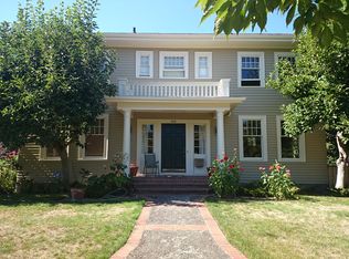 919 21st Ave E, Seattle, WA 98112