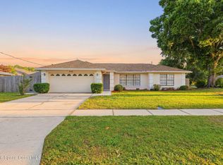 942 Pineland Dr, Rockledge, FL 32955