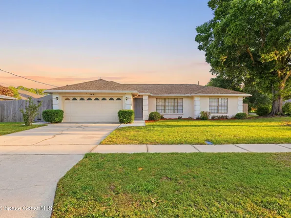 942 Pineland Dr, Rockledge, FL 32955