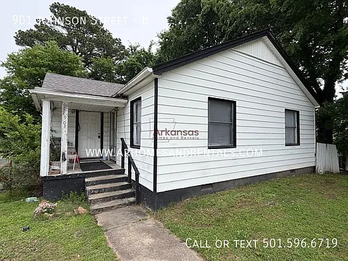 901 Johnson St #B Photo 1