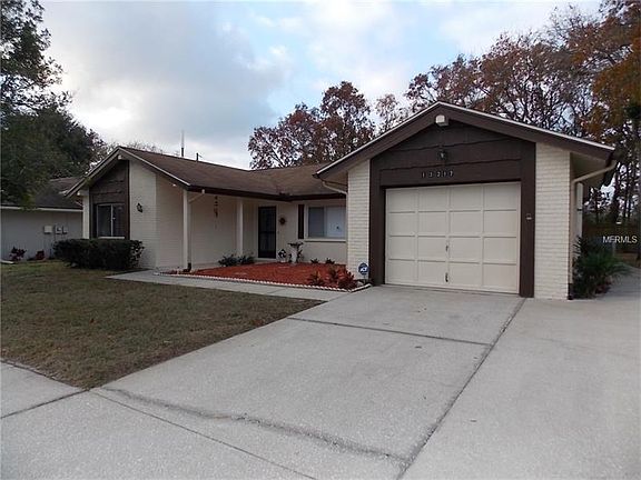 3rd image of 13217 Shadberry Ln