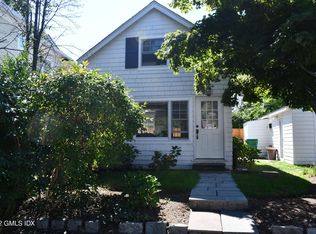 28 W End Ave, Old Greenwich, CT 06870