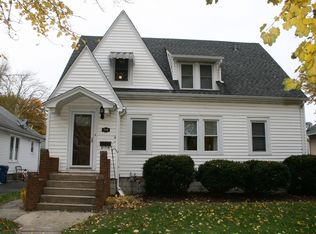 748 E Main St, Morris, IL 60450