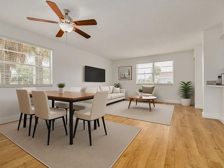 5715 S Dale Mabry Hwy #C — Photo 2