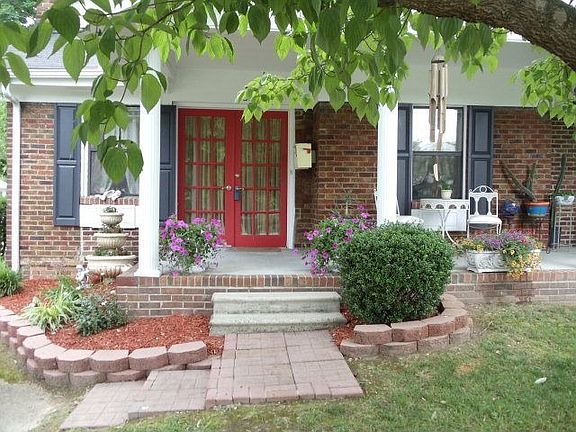 2nd image of 306 N Jefferson Ave