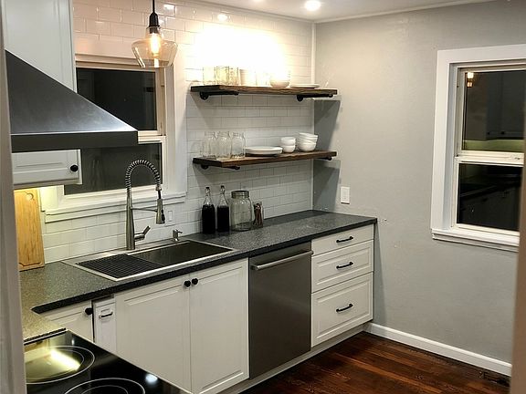 Unit A - kitchen prior to tenants>