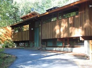 241 White Pond Rd, Hudson, MA 01749