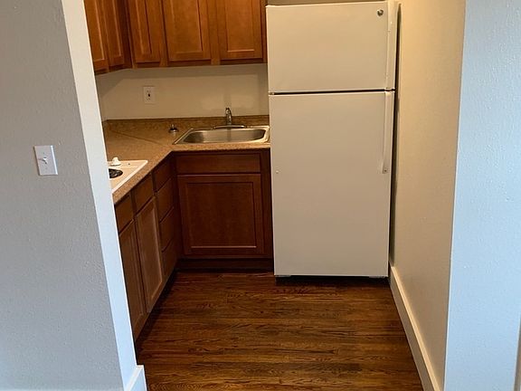 4th image of 1215 N 18th St #104
