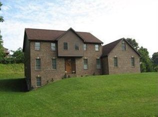 115 Woodhaven Dr, Sarver, PA