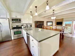 6647 Green Valley Cir, Culver City, CA 90230