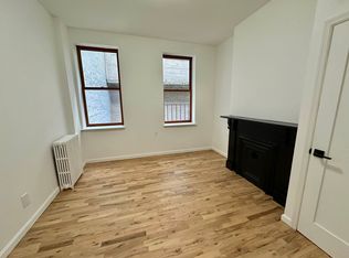 224 E 21st St APT 3D, New York, NY 10010