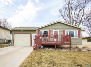 713 S Holt Ave, Sioux Falls, SD 57103