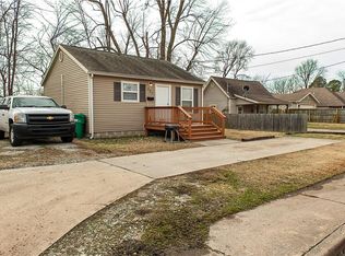 221 Raedels Ave, Springdale, AR 72764