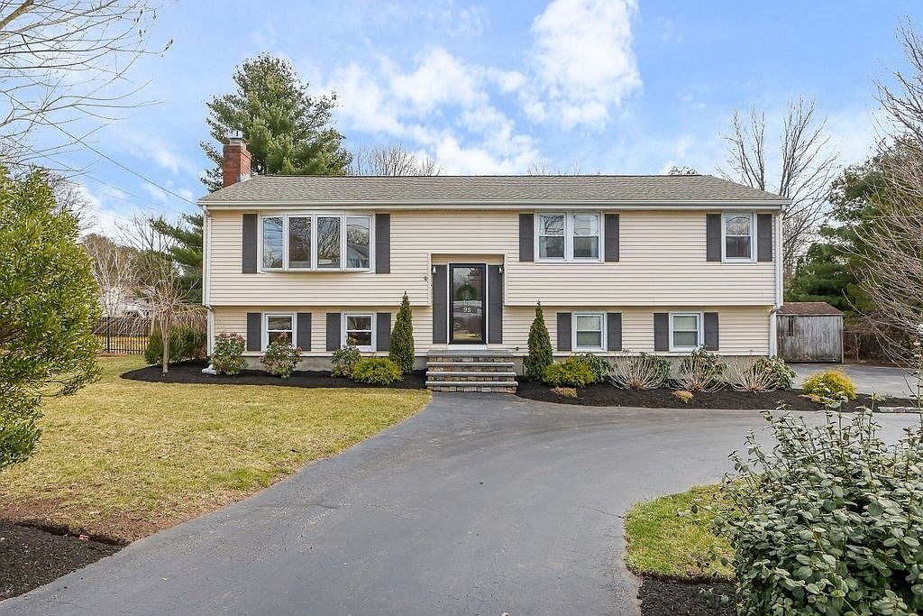 95 Pine St, Natick, MA 01760 Zillow