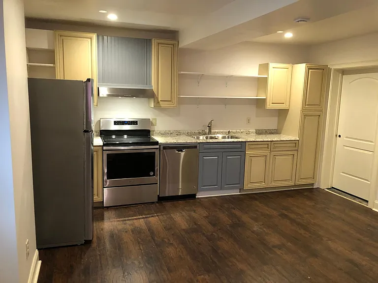 LV hardwood floors