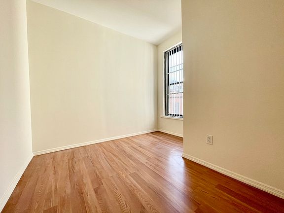 3rd image of 67 Eldridge St #15