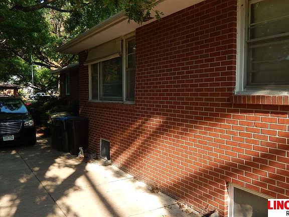 4th image of 910-912 S 39th St #2