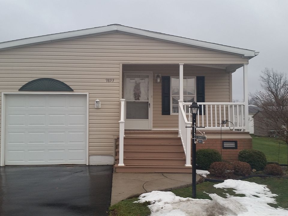 1st image of 9893 Tobermory Ave