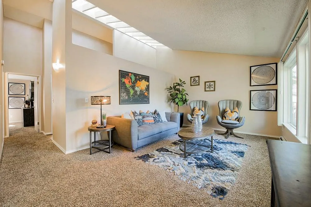 Lakeside Landing Apartments — Photo 2