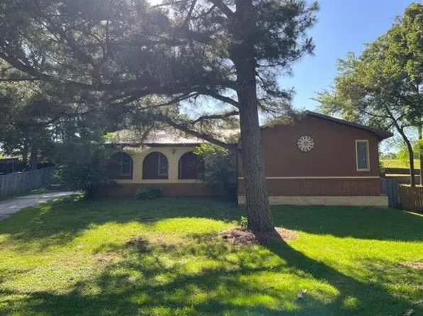 1004 Oakland Dr, Paragould, AR 72450