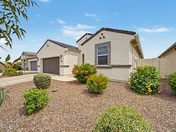 3rd image of 2703 W SEAVER Avenue