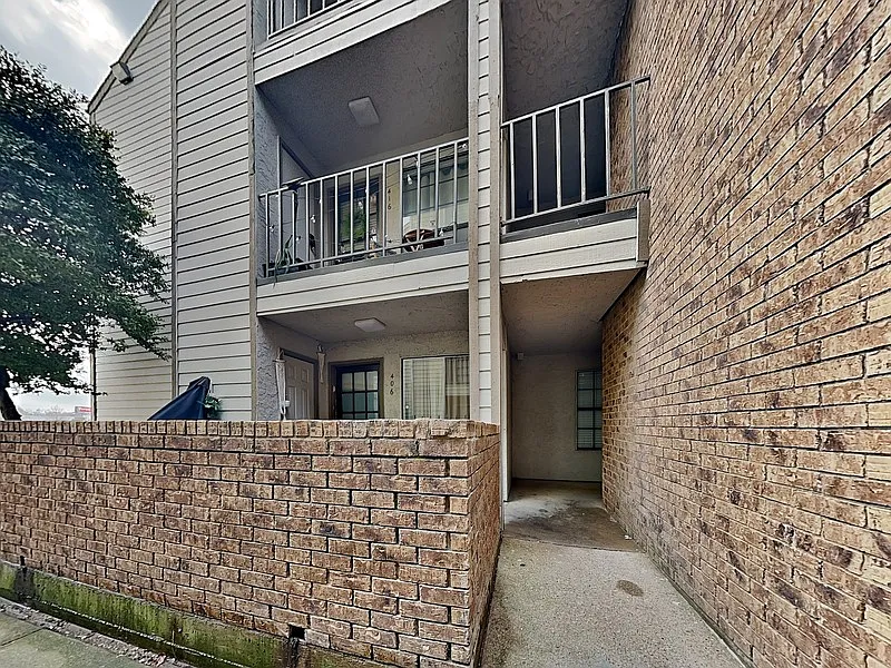 1 bed, 1.0 bath, 500 sqft, $799 — Photo 1