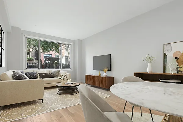 Rented by Stonehenge NYC LLC | media 3