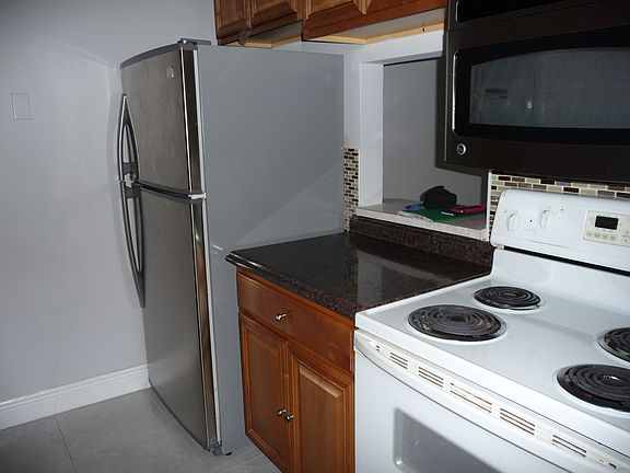 5th image of 14421 N Kendall Dr #407M