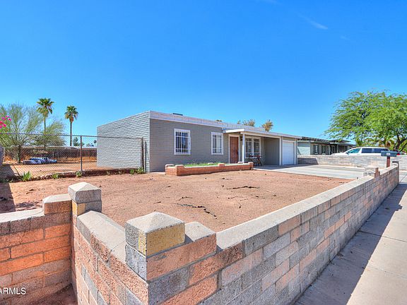 2nd image of 219 E SAGUARO Street