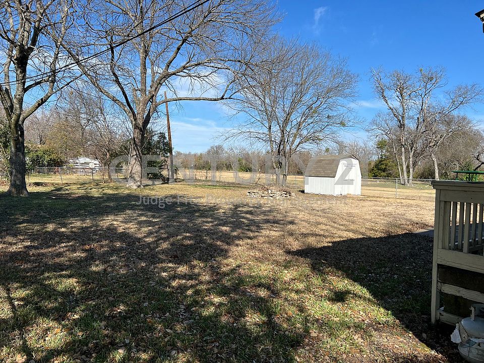 2nd image of 303 Cumberland Rd