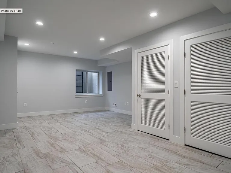 237 Tasker St — Photo 12