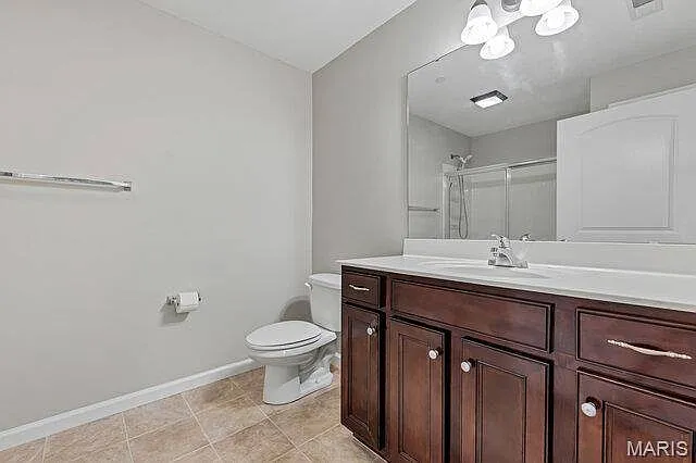115 Saint James Ct — Photo 4