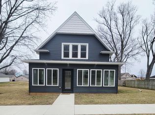 1103 Mulberry St, Bellevue, IA 52031