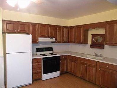 3rd image of 5783 Christie Ave SE