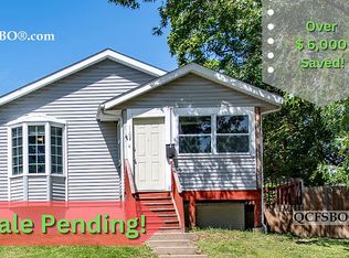 1102 E 15th St, Davenport, IA