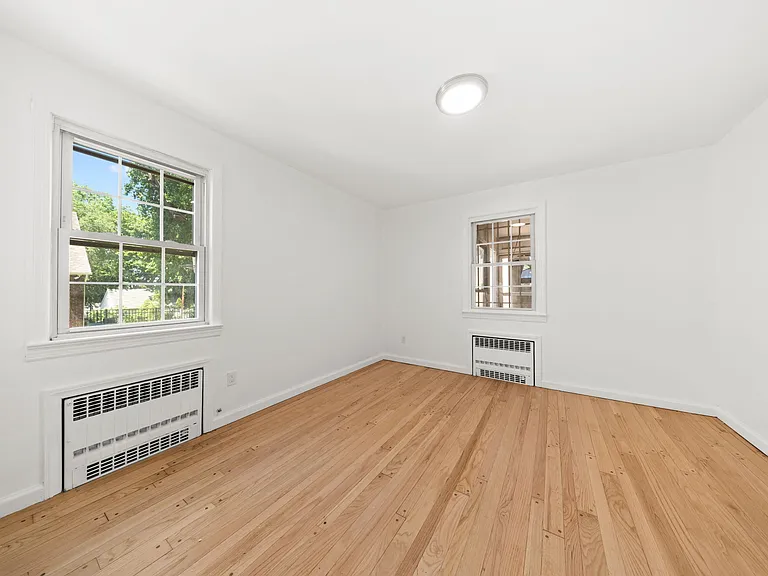 493 Beverly Rd #1 — Photo 12