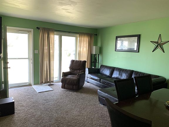 4th image of 1304 Alpine Dr