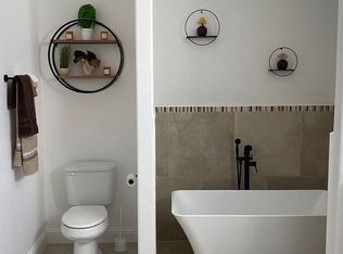 1301 Compton St, Dallas, TX 75203